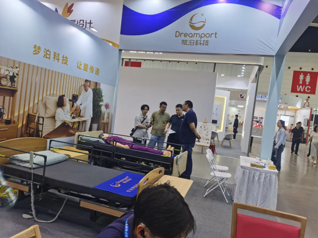 1732687843882345.png 640.webp.png