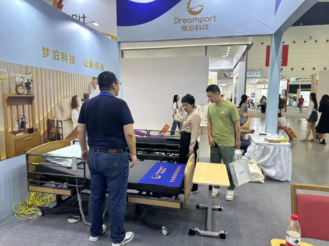 1732687958640223.png 2.webp.png